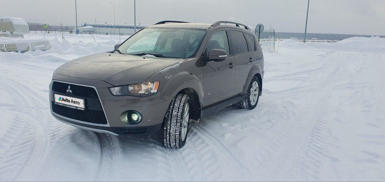 Mitsubishi Outlander: фото владельца