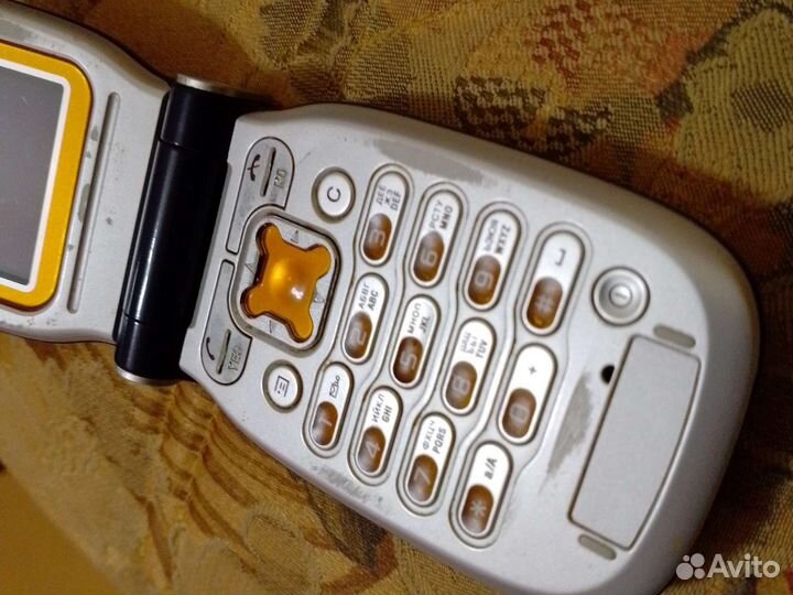 Sony Ericsson z220