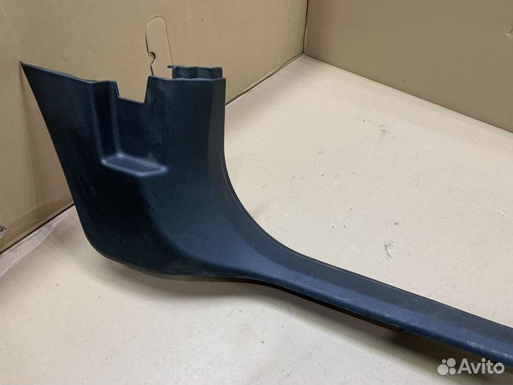 Накладка порога RH внутренняя opel astra j sedan