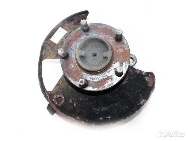 Кулак поворотный правый Nissan Serena