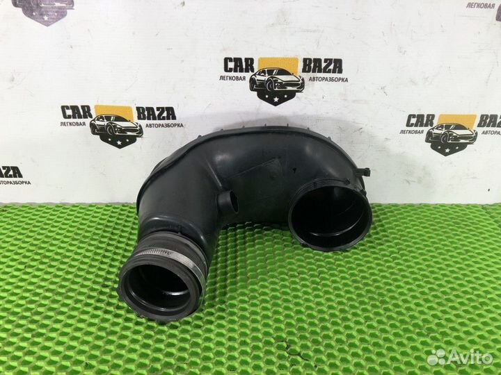 Патрубок воздушного фильтра Mercedes-Benz C-class