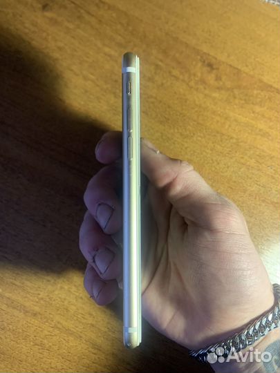 iPhone 7, 32 ГБ