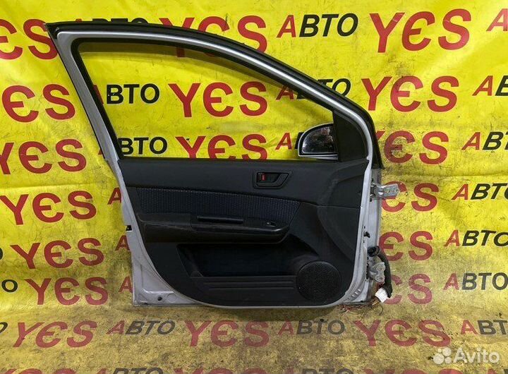 Петля двери передняя левая Hyundai Getz TB