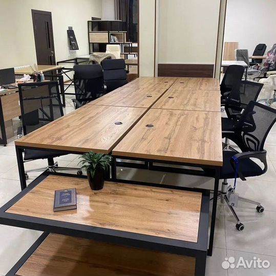 Офисная мебель в стиле лофт