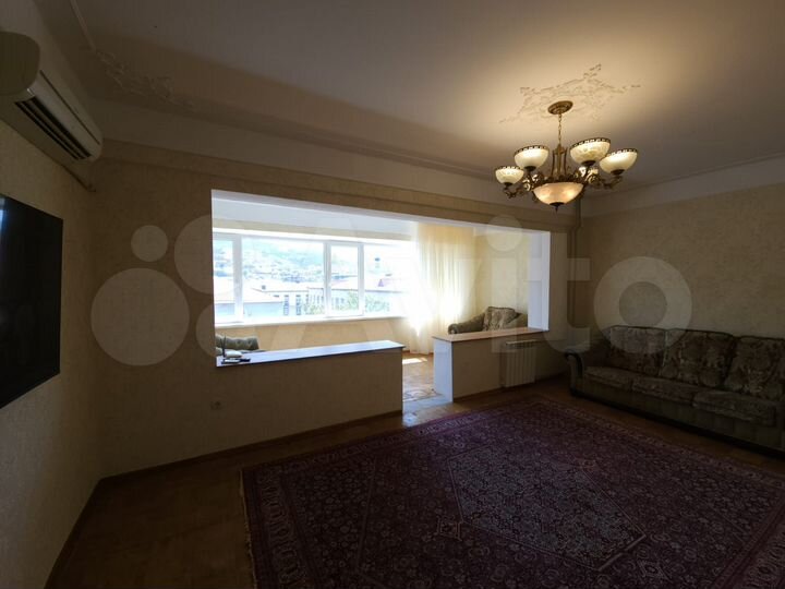 4-к. квартира, 105 м², 8/9 эт.