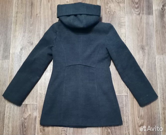 Укороченное пальто