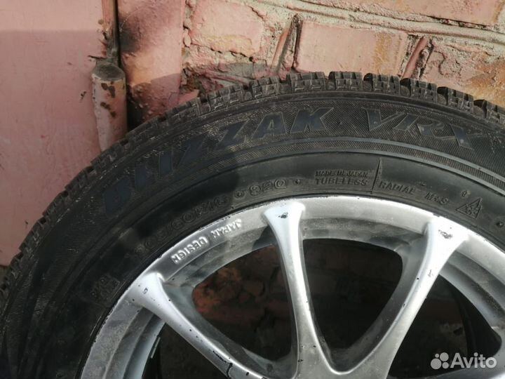 Bridgestone Blizzak VRX 205/60 R16