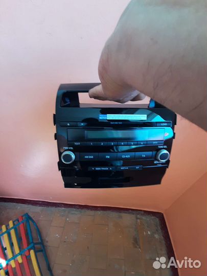 Головное устройство Ленд Крузер 200