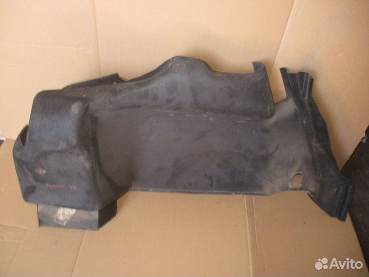 Обшивка багажника VW Passat (B5)