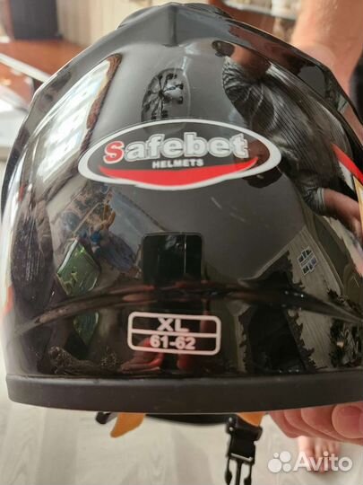 Защитный шлем для мотобайкеров