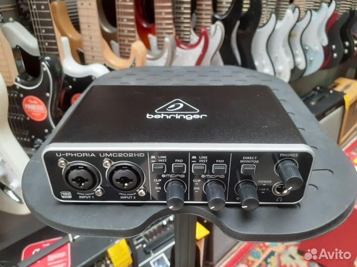 Внешняя звуковая карта Behringer UMC 202 HD