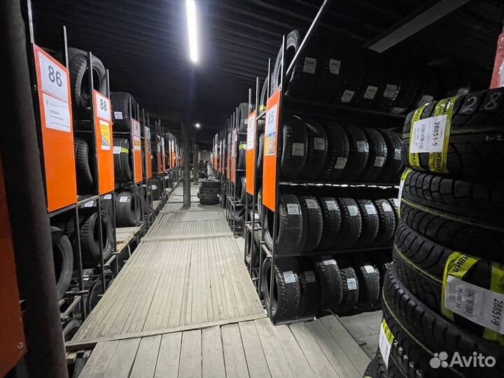 Nokian Tyres Hakkapeliitta R 235/55 R19 105R