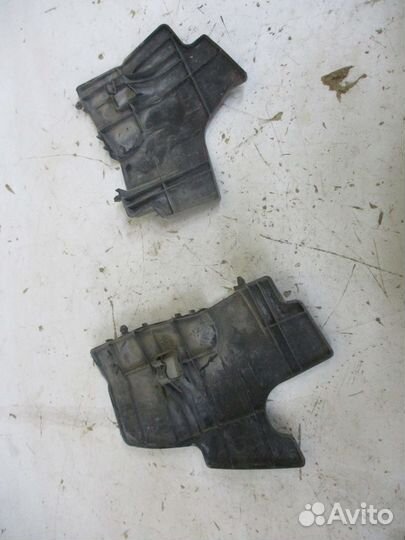 Дефлектор радиатора Тойота Королла 150