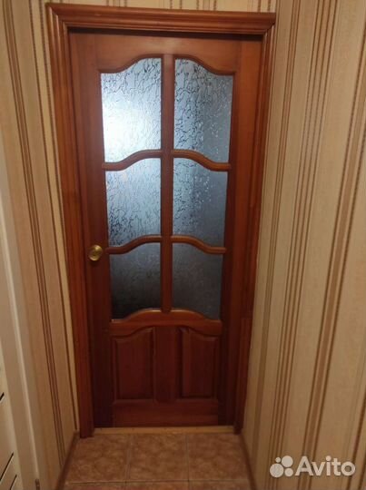 Межкомнатные двери бу с коробкой из ели