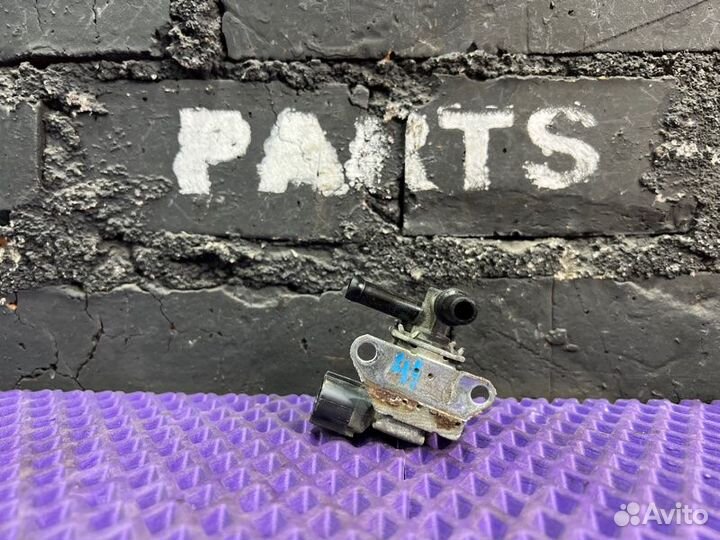 Вакуумный клапан Mitsubishi Outlander GG2W-0100934