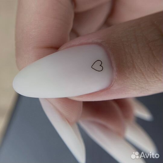 Мастер маникюра