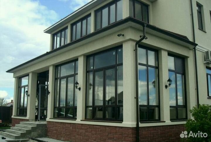 Окно в коттедж