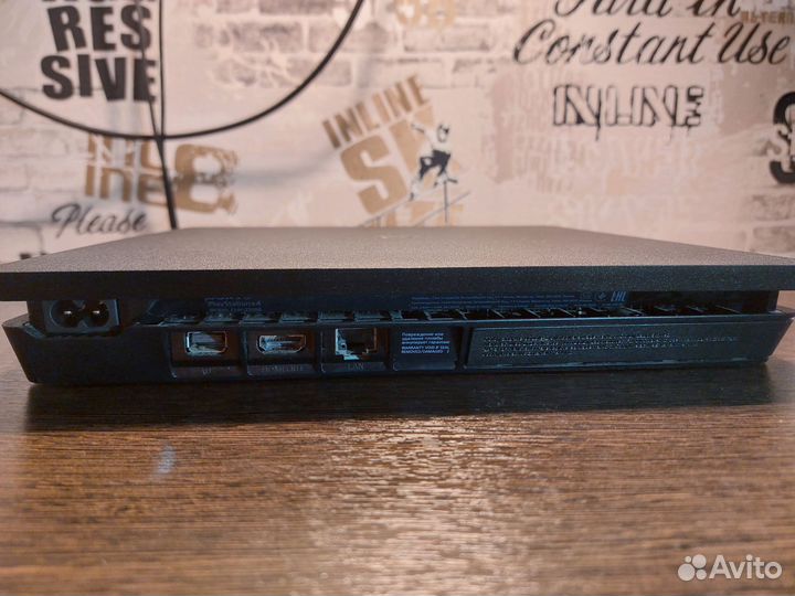 Игровая приставка ps4