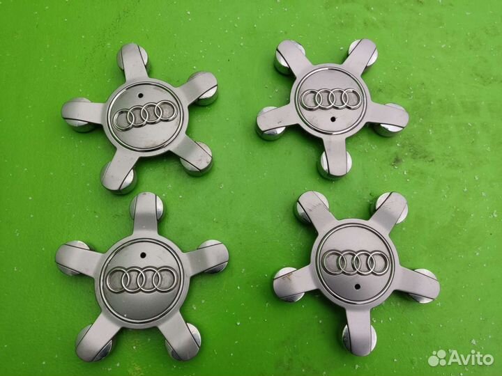 Колпак легкосплавного диска на Audi 8U
