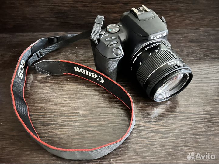 Фотоаппарат Canon 250d + Canon kit 18-55 STM