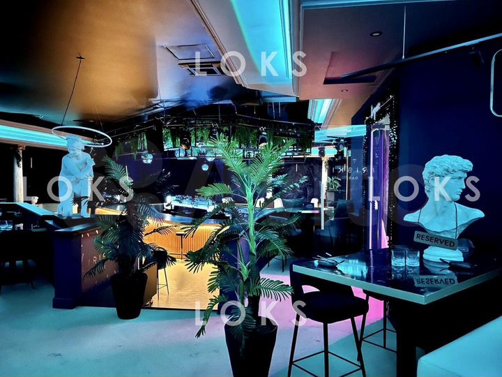 Продажа в центре 700 м² с арендатором