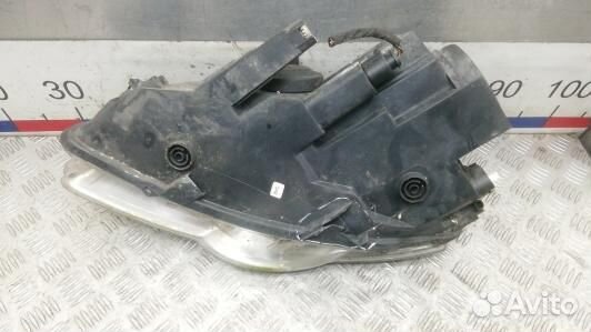 Фара правая volkswagen passat B6 (XEA31MU01)