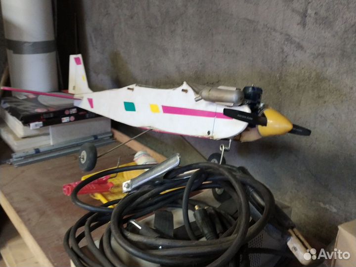 Радиоуправляемый самолет