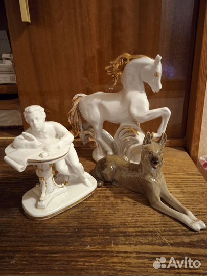 Продам фарфоровые статуэтки лфз