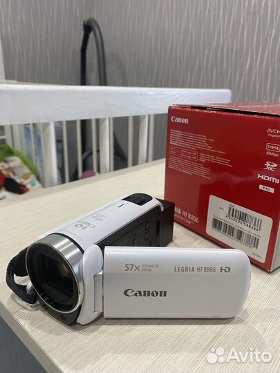 Видеокамера canon legria HF R806