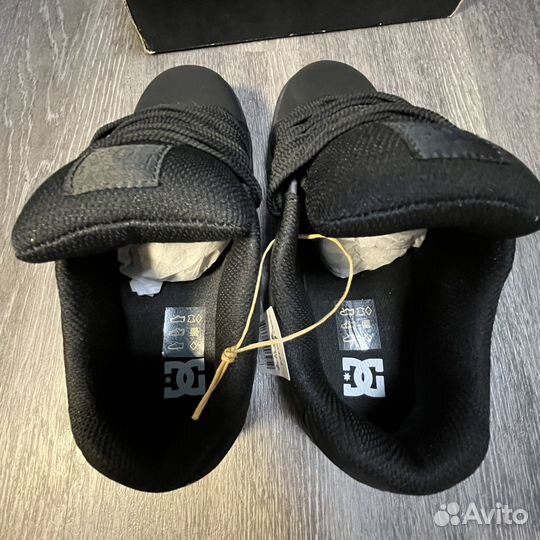 Dc shoes circa globe adio dvs fallen etnies osiris