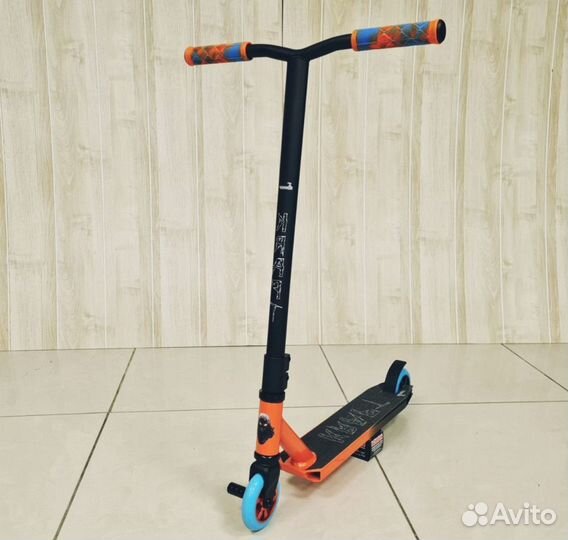 Самокат трюковый