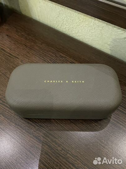 Солнцезащитные очки женские