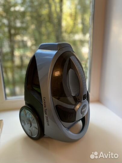 Пылесос Vitek Cyclonik Tipe 2000 W