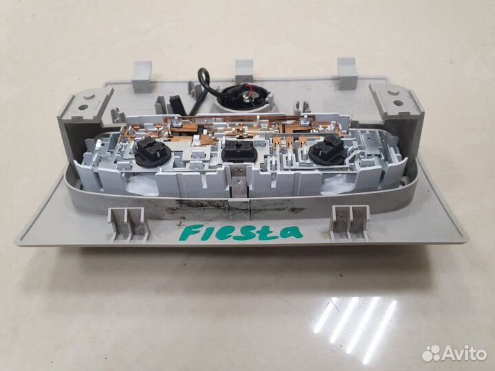Плафон подсветки салона Ford Fiesta CB1 spja 2009