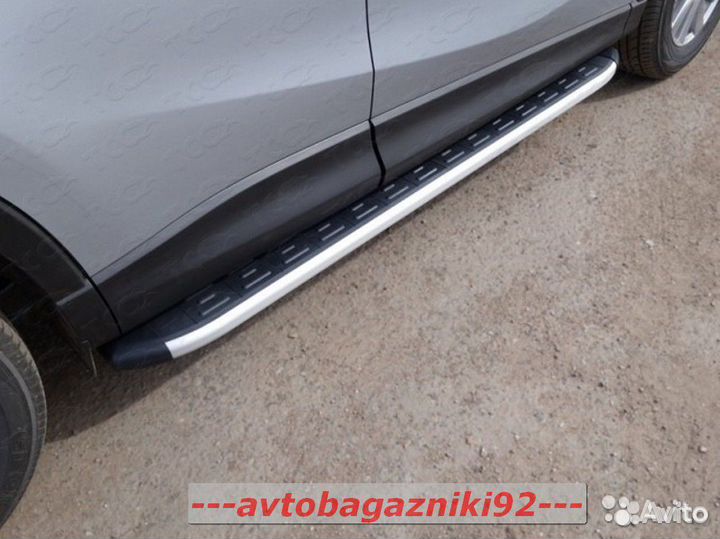 Пороги подножки алюминиевые на Mazda Cx5