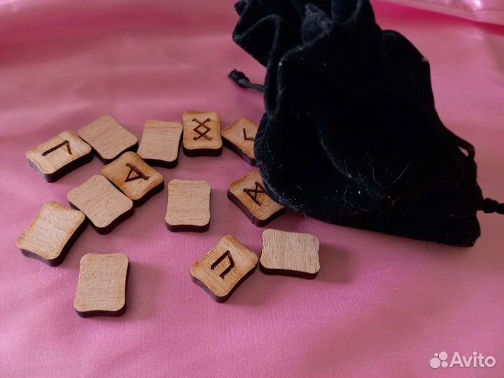 Гадание. Расклады. Таро, руны, рунические ставы