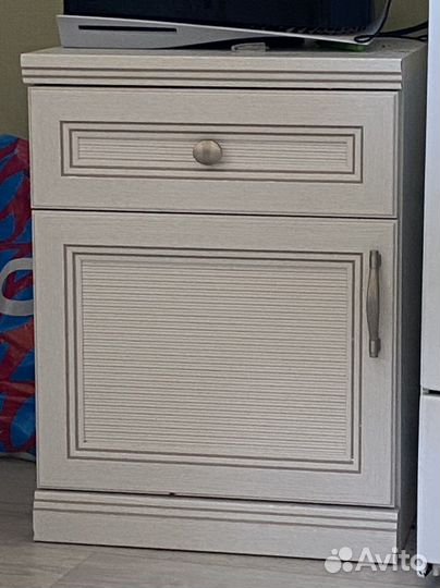 Тумба прикроватная бу