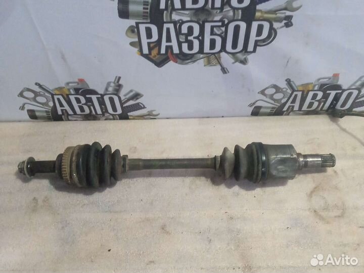 Привод передний левый на Kia Rio 1