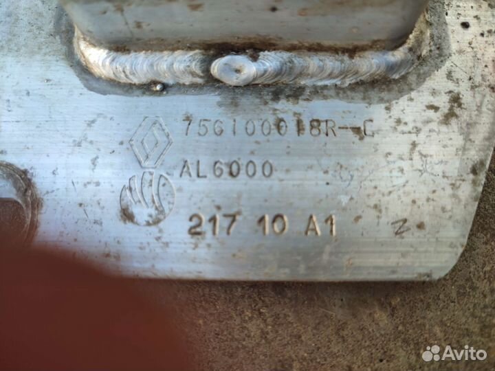 Усилитель заднего бампера Renault Megan