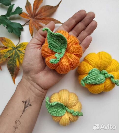 Тыква декоративная вязаная