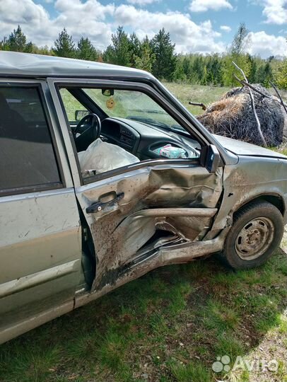 ВАЗ 2114 Samara 1.6 МТ, 2011, битый, 280 000 км