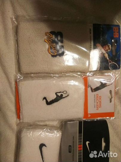 Повязка на запястье спортивная