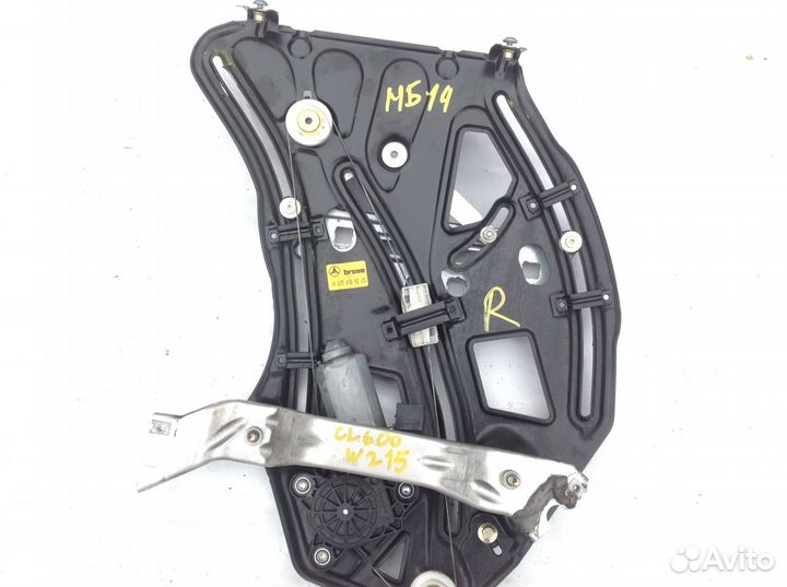 Задний правый стеклоподъемник на CL500 w215