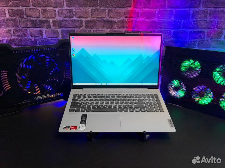 Мощный ноутбук Lenovo Ideapad Ryzen5/SSD
