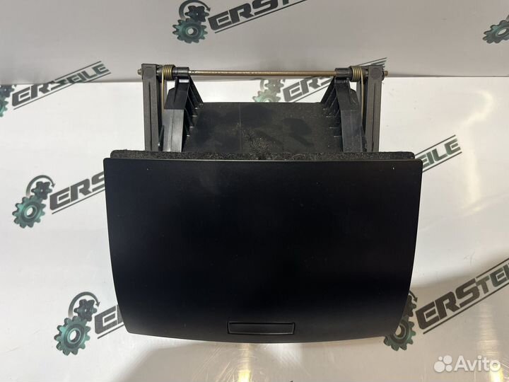 Бардачок верхний VW Touareg GP 2007-2010