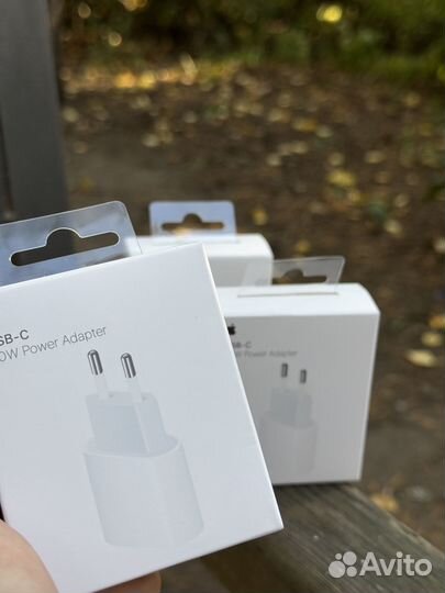 Оригинальный блок iPhone 20 w