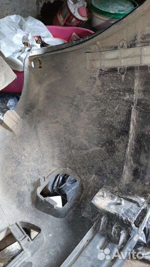 Бампер передний на Audi 80