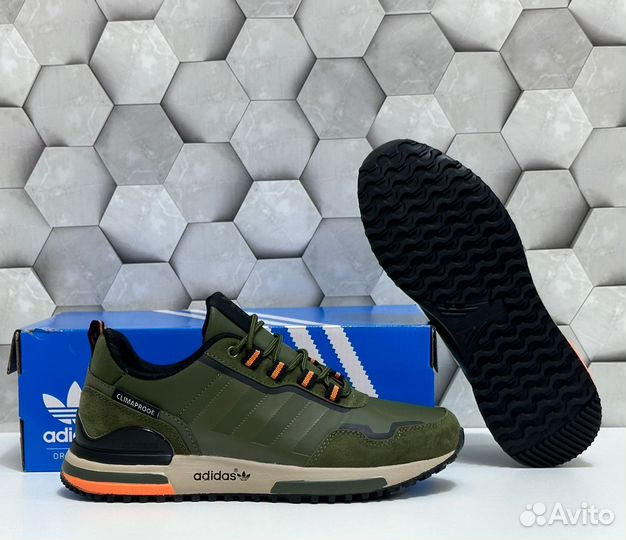 Кроссовки adidas
