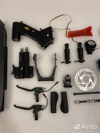 Запчасти на электро самокат