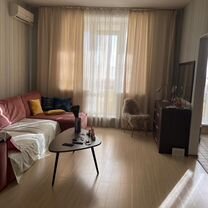 2-к. квартира, 71 м², 8/15 эт.